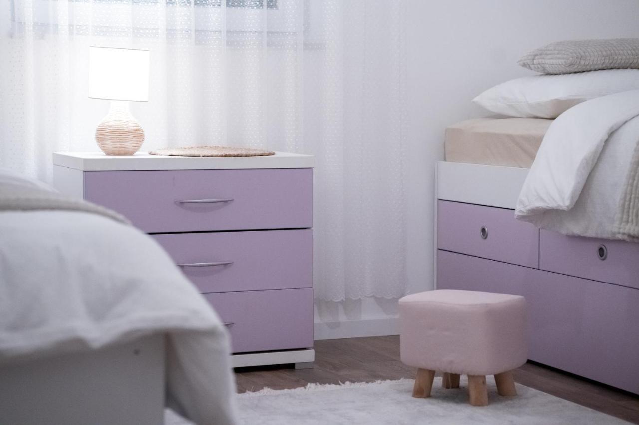 Ema's Oasis House, Your Perfect Getaway, Free Private Parking And Garden Apartma